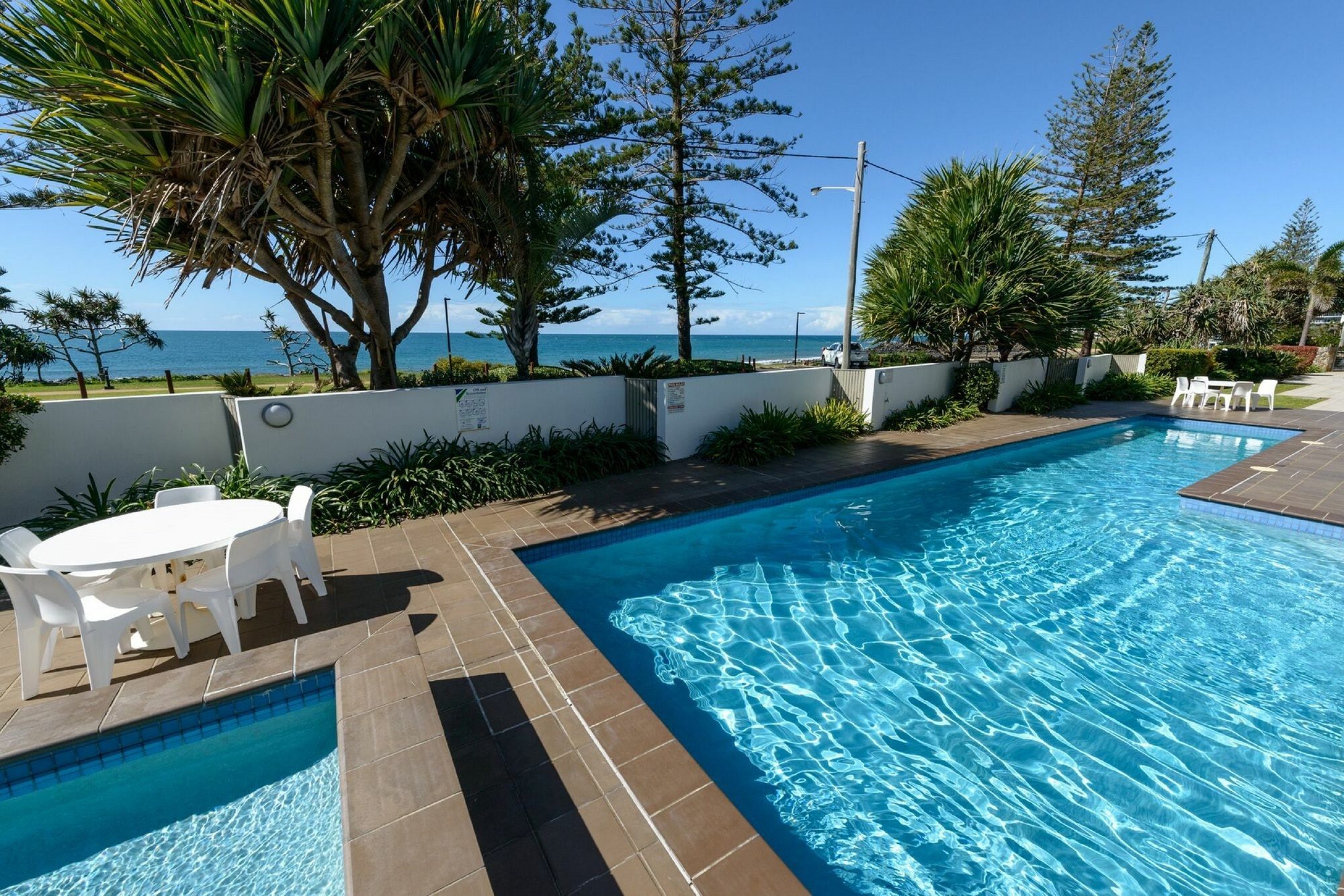 C Bargara Resort Екстериор снимка